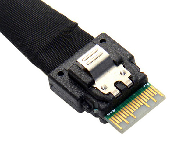 Slim SAS 4.0 SFF-8654 to 4 x SATA 7-Pin Target Raid Cable