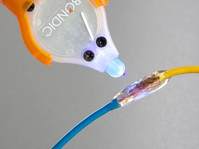 Bondic Liquid Plastic Welder