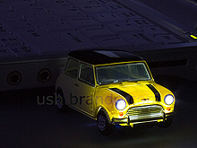 USB Mini Cooper Flash Drive (Cream with Black Stripes)