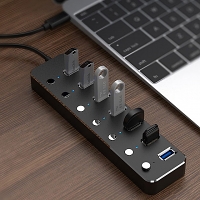 USB 3.0 Aluminum 7-Port Hub with On/Off Switch