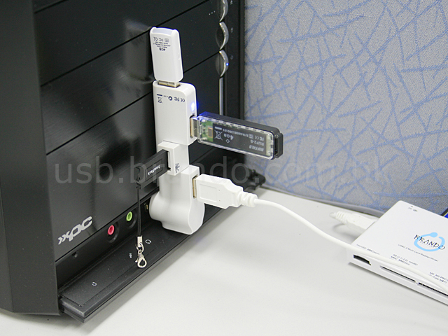 USB 180° x 180° 4 Ports Hub