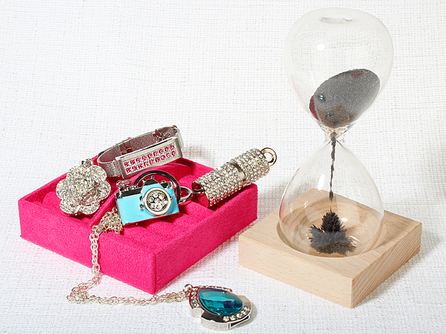 Magnetic Sand Hourglass