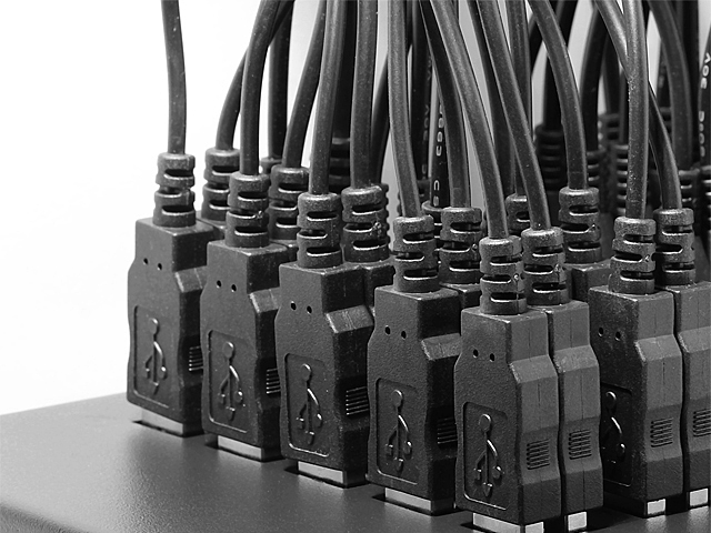 evenaar Klacht ontgrendelen 100-Port USB Charger