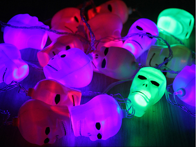 Halloween Skull Decor Light (16 LED lights)