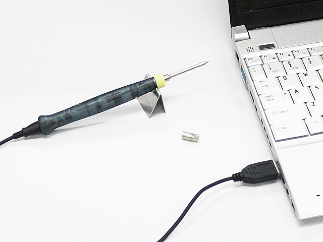 This USB-powered soldering iron is amazing and you can get 21% off